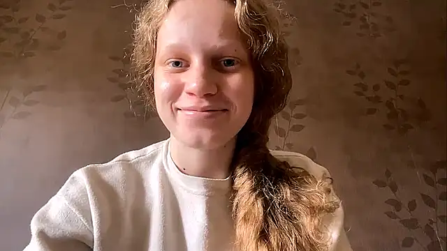 Snapshot of GlyndaCaver chatting on September 21, 12:15 pm GlyndaCaver online show from September 21, 12:15 pm
