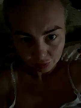 Snapshot of MartaLuna_ chatting on September 25, 9:34 pm MartaLuna online show from September 25, 9:34 pm