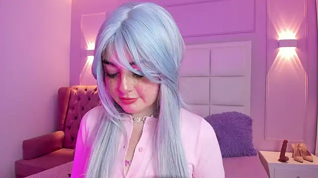 Ashleypetit online show from July 10, 1:11 pm