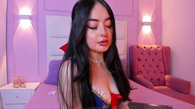 Ashleypetit online show from July 24, 1:31 pm
