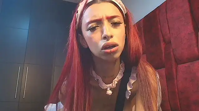 emma hearths online show from October 31, 7:40 pm