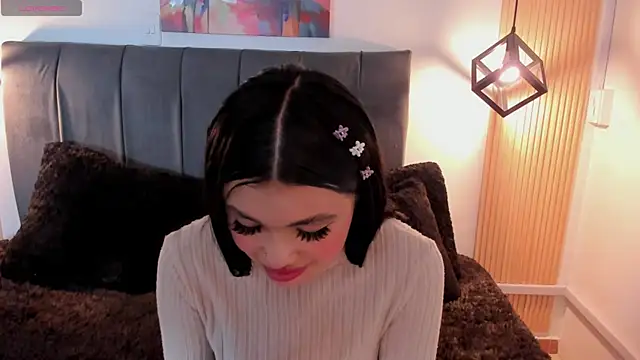 Snapshot of Evaa_rosee_ chatting on October 13, 1:36 pm Evaa rosee online show from October 13, 1:36 pm