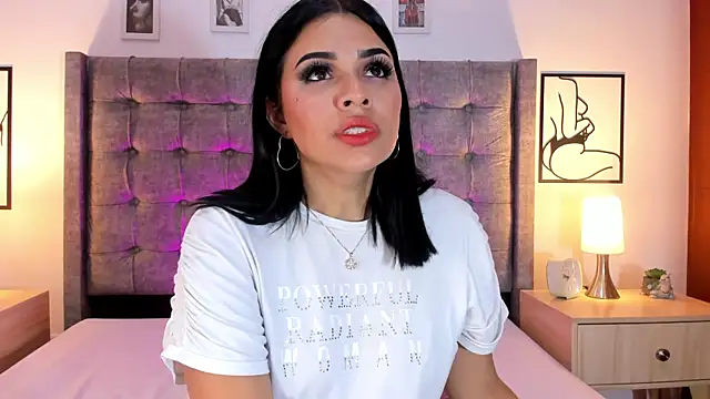 Linda Fosterr online show from October 1, 2:49 am