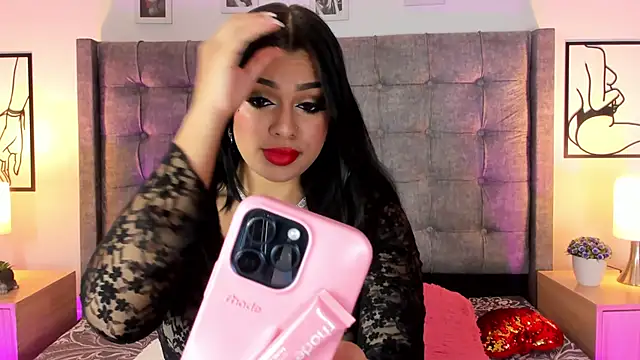 Linda Fosterr online show from February 2, 7:35 pm