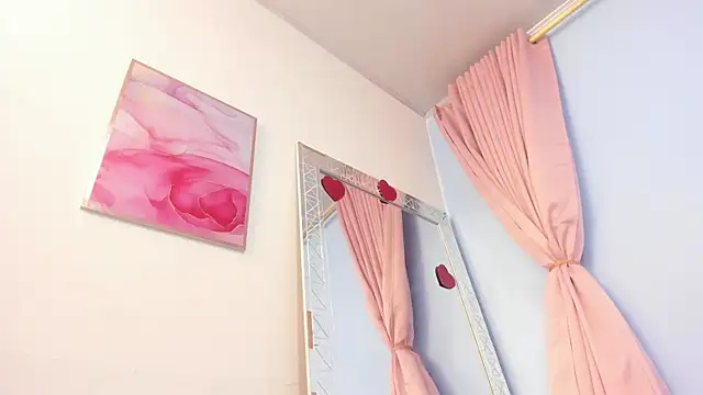 miajhonsonx online show from June 12, 2:03 pm