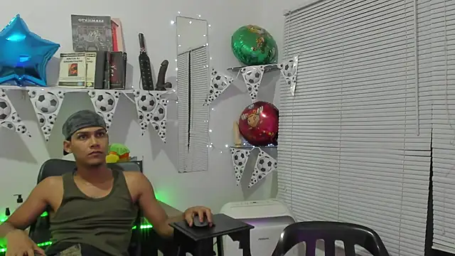 xxKamadevaxx online show from June 25, 2:07 pm