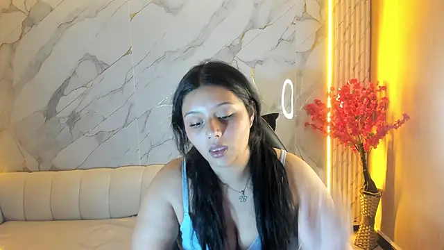 Snapshot of mia_hot_tf chatting on October 14, 8:44 pm mia hot tf online show from October 14, 8:44 pm