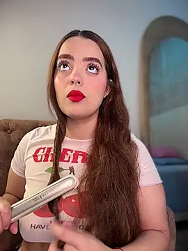 hannahst  online show from August 1, 9:06 pm
