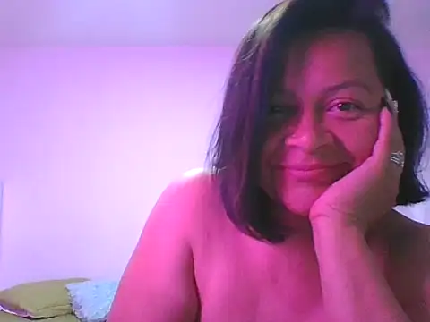 Snapshot of adri89-g chatting on September 11, 9:26 pm adri89-g online show from September 11, 9:26 pm