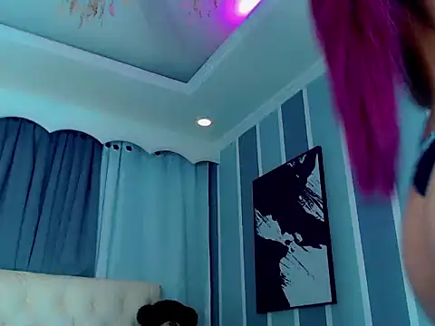 The party queens online show from September 17, 3:15 am