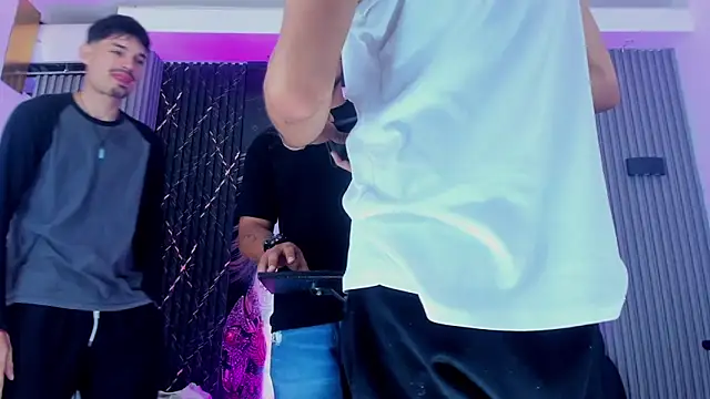 Iam Steven online show from November 10, 1:17 pm