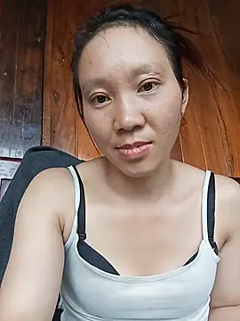 bonnie-00 online show from June 30, 10:15 am