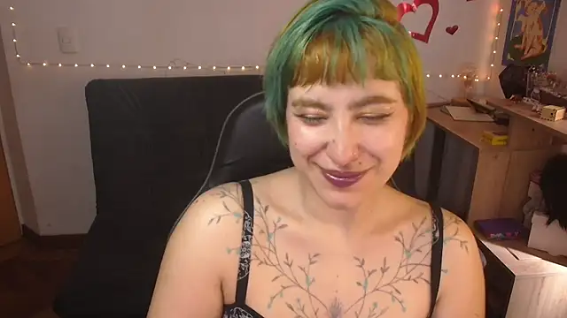 Miacatsito3 online show from July 11, 4:07 pm