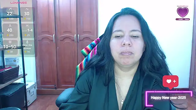 Snapshot of alexandraa19 chatting on September 19, 5:06 am alexandraa19 online show from September 19, 5:06 am
