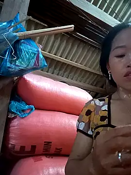 Snapshot of Vuong_x chatting on September 19, 1:15 am Vuong x online show from September 19, 1:15 am