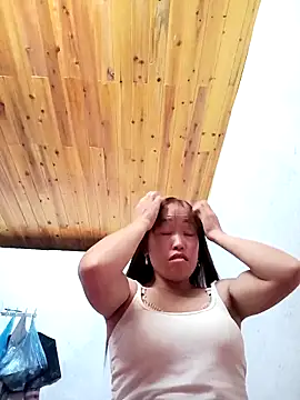 Snapshot of Vuong_x chatting on October 5, 6:51 am Vuong x online show from October 5, 6:51 am