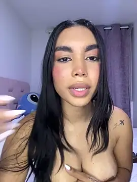 karolaalcendra online show from February 7, 4:16 am