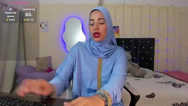 ShanaJamil online show from April 30, 11:48 am