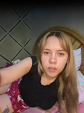 coupleyys online show from August 2, 1:30 am
