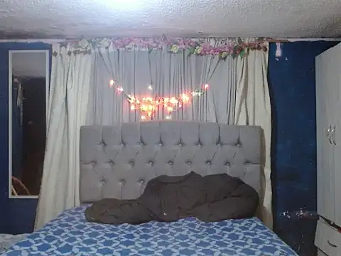 Snapshot of skarleth_hot21 chatting on October 30, 2:03 am skarleth hot21 online show from October 30, 2:03 am