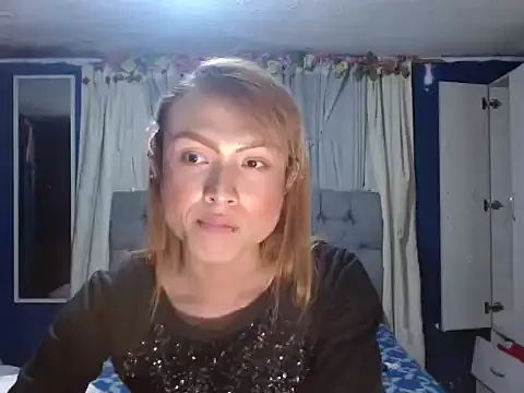 Snapshot of skarleth_hot21 chatting on October 28, 2:39 am skarleth hot21 online show from October 28, 2:39 am