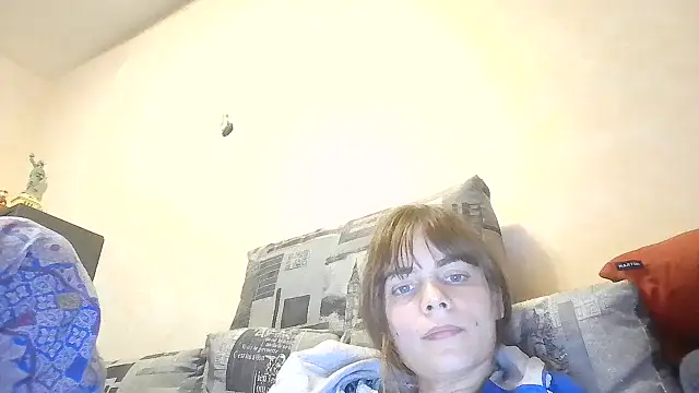 Snapshot of Loriven chatting on October 2, 7:52 pm Loriven online show from October 2, 7:52 pm