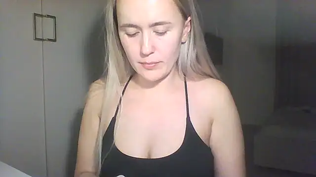 Snapshot of Frosian chatting on September 28, 9:42 pm Frosian online show from September 28, 9:42 pm