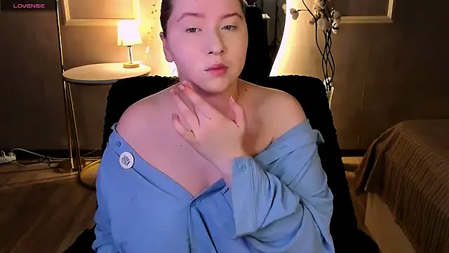 Selena Muse online show from February 6, 1:25 pm