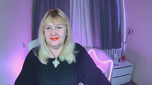 EmmaEllison online show from November 14, 6:57 am