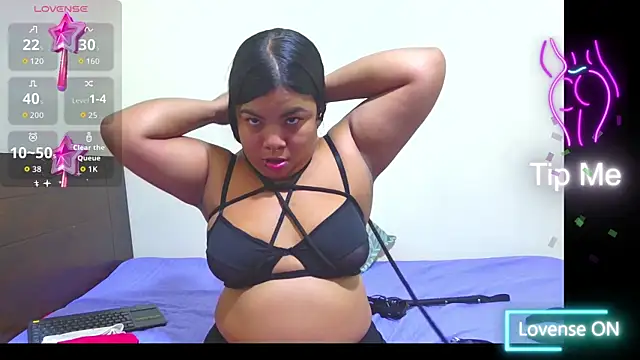 SabrinaSalazar11  online show from September 17, 4:21 am