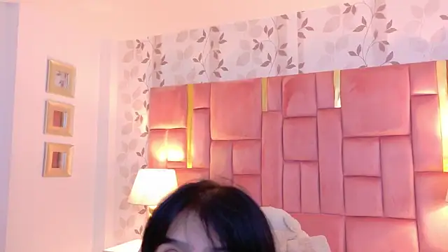 LaylaaDoll online show from July 1, 7:35 pm