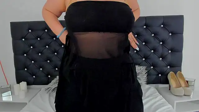 LunaWetPussy online show from May 14, 4:02 pm