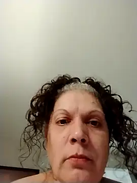 LilTinyWoman online show from October 9, 2:10 pm