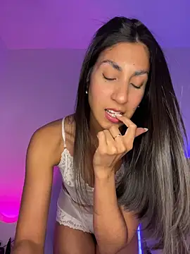 MaddyX   online show from June 22, 8:06 pm