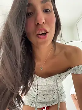 Snapshot of MaddyX__ chatting on October 20, 7:28 pm MaddyX online show from October 20, 7:28 pm