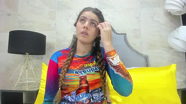 isabel 09 online show from July 11, 6:52 pm