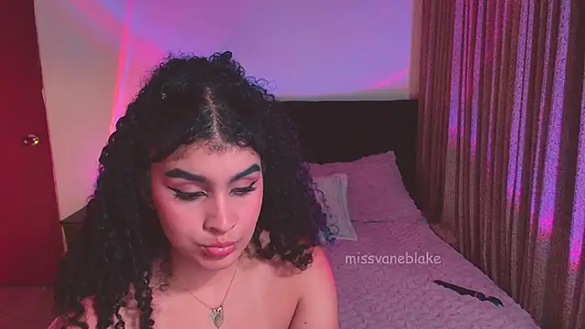 missvaneblake online show from October 1, 1:49 pm