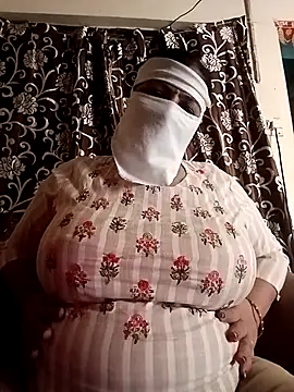 Love-890 online show from November 2, 10:40 am