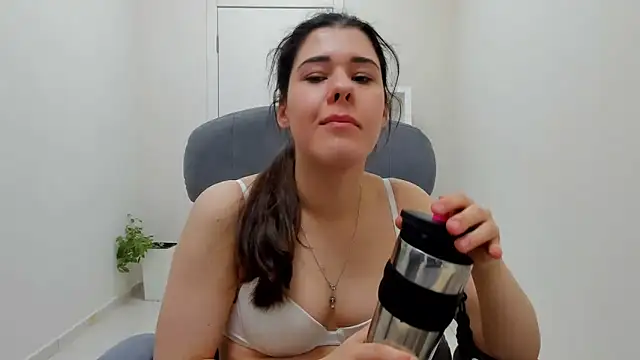 Joannia online show from March 6, 9:26 am