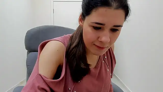 Joannia online show from March 9, 9:01 am