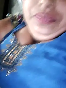Mmm143 online show from July 20, 9:59 pm