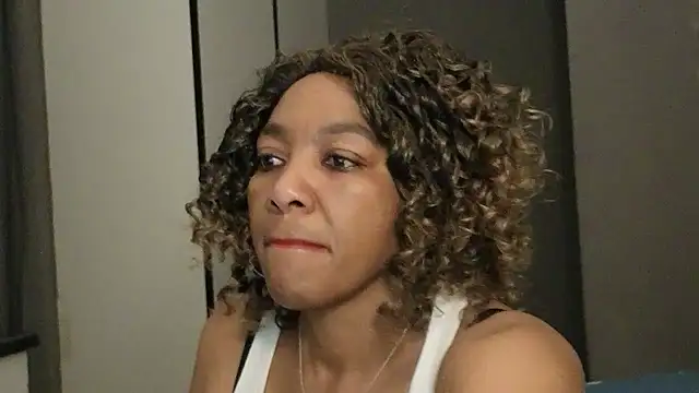 Lillyan N online show from November 12, 4:27 pm