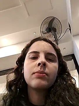 irisstorm online show from September 26, 9:01 pm