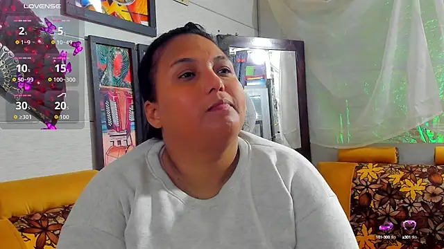 Girl luna  online show from October 11, 5:37 pm