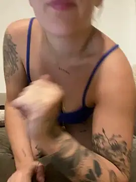 anonyme hot47 online show from October 7, 7:18 pm