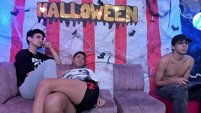 Juicy Creww online show from October 28, 10:21 am