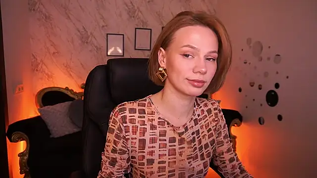 ShyySiren online show from May 5, 4:43 pm
