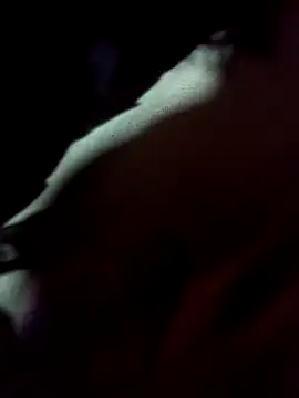 Snapshot of Romantic_couple89 chatting on October 23, 2:39 am Romantic couple89 online show from October 23, 2:39 am