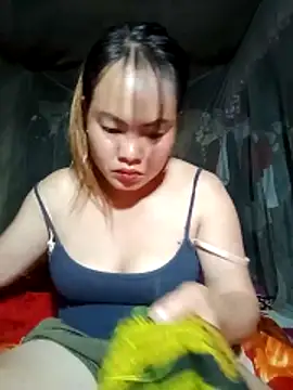 emilyzz online show from December 21, 2:21 pm