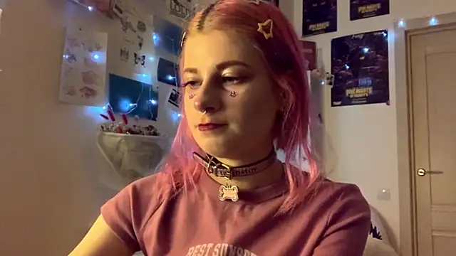 Snapshot of PinkVampire chatting on September 23, 7:01 pm PinkVampire online show from September 23, 7:01 pm